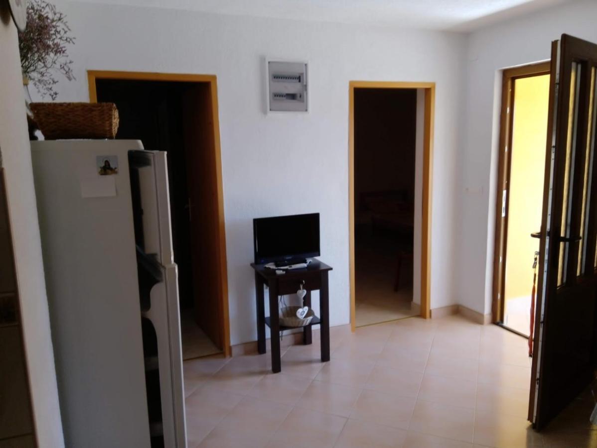 Apartment M&M Gornji Karin Luaran gambar